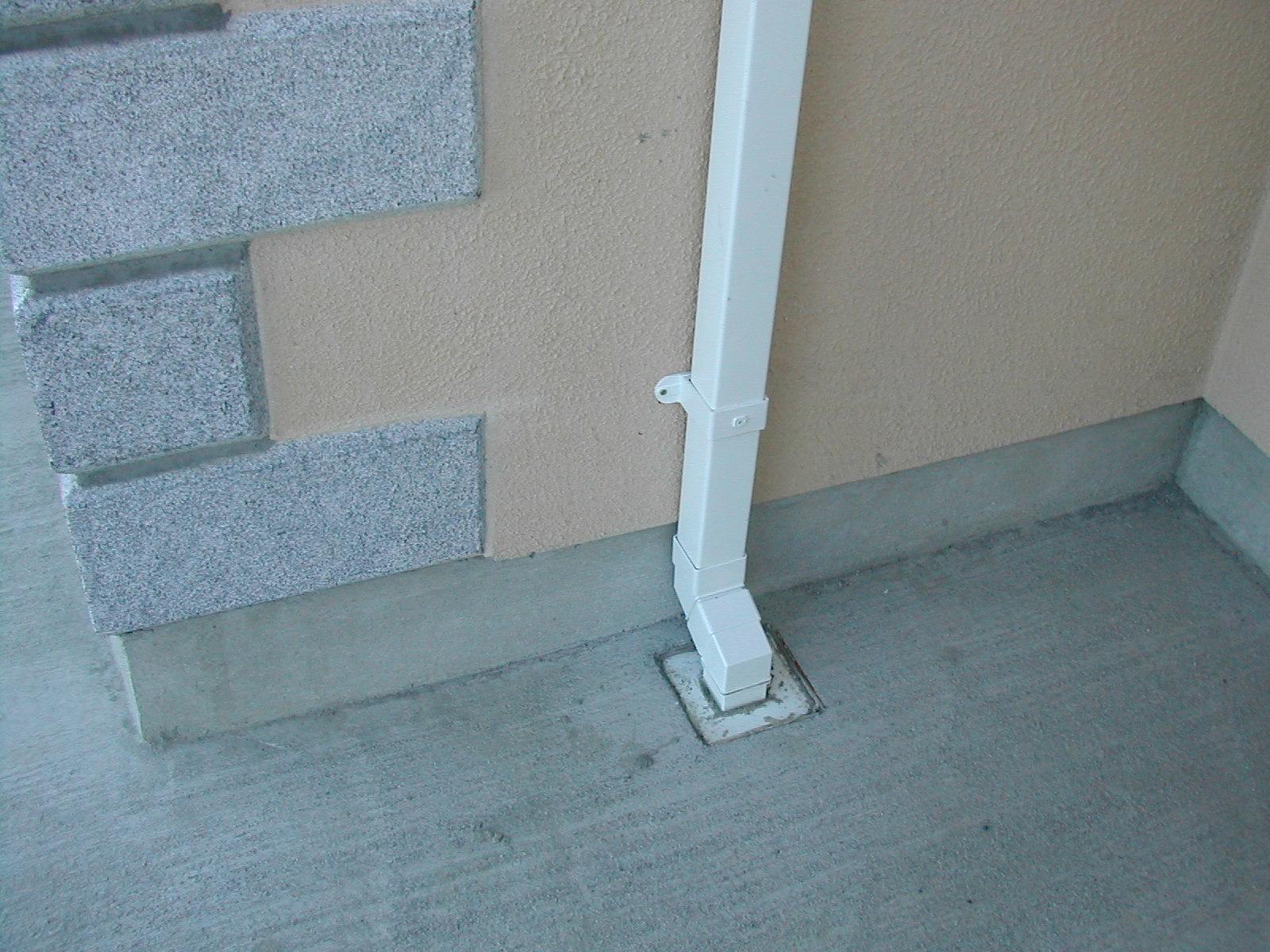 Sealed downpipe