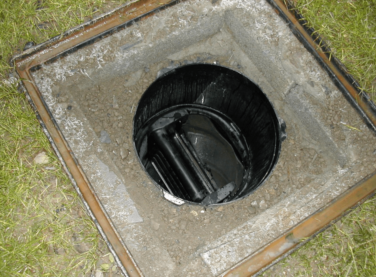 Underground water filter